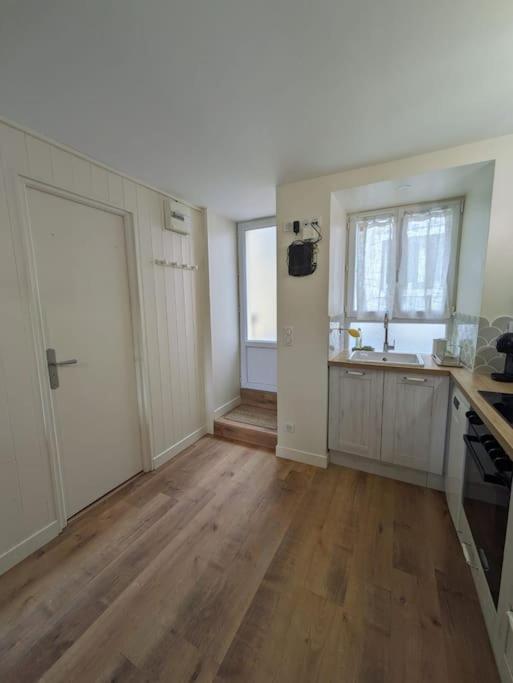 Appartement Avec Jardin Et Acces Mer Grandcamp-Maisy Εξωτερικό φωτογραφία